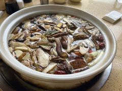 -东巴谷野生菌火锅餐厅