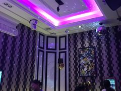 -皇马纯KTV·量贩·聚会(民治店)