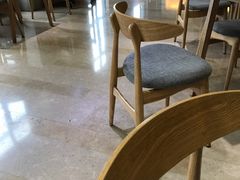 挺舒服的椅子-西安大雁塔科技大学地铁站亚朵酒店