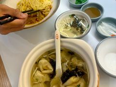 -馋三尺蟹粉小笼(人民广场店)