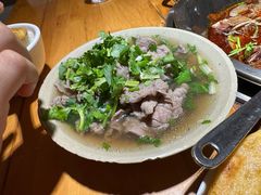 -大众跷脚牛肉馆·非遗传承单位(峨眉山店)