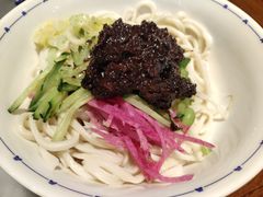 老北京炸酱面-海碗居(王府井店)