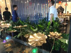 -尚尚仙·酸汤猪手·猪肚鸡火锅(华联万柳购物中心店)