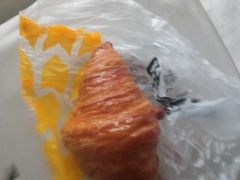 巧克力牛角-味多美蛋糕(义和庄地铁店)