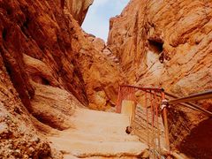 -天山神秘大峡谷