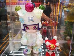 -泡泡玛特POPMART(侨福芳草地店)
