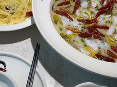 -江渔儿酸菜鱼·拔草餐厅(虎门君乐汇店)