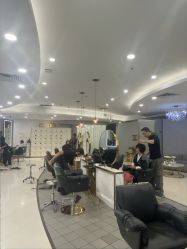 点击看大图 -八佰伴8008星级形象店