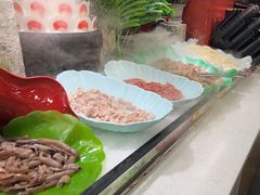 -四囍码头海鲜烧烤自助火锅(外滩南京东路悦荟广场店)