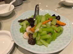 腰果西芹炒百合-红樱桃·新派辽菜(北行店)