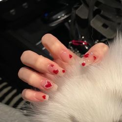 -悦指间美甲美睫