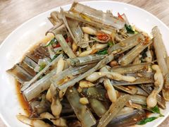-拉威海鲜市场
