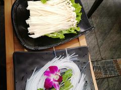 金针菇-霸王牛火锅烤肉(八廓商城店)