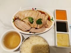 招牌海南鸡饭-芽笼芽笼新加坡餐厅(环球港店)