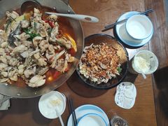 -昱龙大盆牛蛙馆(三兴街总店)