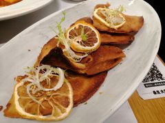-秀伴韩式主题餐厅(泰龙城店)