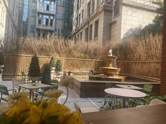 -潮一不贰·法式甜品·生日蛋糕·西式简餐(外滩店)