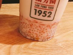 -兰芳园丝袜奶茶