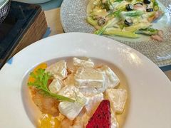 -穹六人间 people 6(岳阳路店)