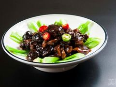 -房县土本味土鸡汤特色餐厅(沌口店)