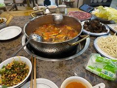 -乳仔牛牦牛汤锅 烤羊排(松潘古城店)