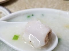 -河记肠粉店
