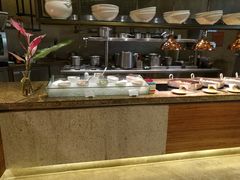 -华邑酒店·鲜艳全日自助餐厅