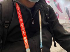 -上海跨国采购会展中心