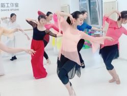 -佑宁舞蹈工作室