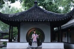 -梦回汉唐汉服旗袍体验馆(拙政园店)