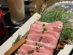 -山川小町·极番烧肉(新地假日广场店)