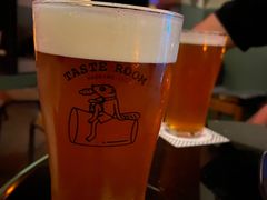 -TASTE ROOM Bar