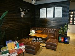 -阅西安新华书店(翠华南路店)