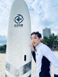 -星座接发烫染美发超市