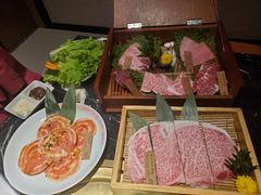 -山川小町·极番烧肉(新地假日广场店)