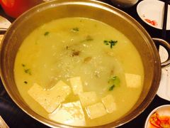 -英子补身汤(海兰路店)
