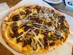烤牛肉披萨-I HOLIC艾豪丽披萨(KKone店)