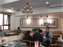大堂-八两八金·莱芜特色炒鸡(市南漳浦路店)