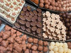 -Laderach 莱德拉(上海环贸iapm店)