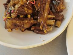 -汗腾格里·风味餐厅(新疆驻京办店)