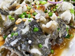 -粤盛海鲜平价店(洛溪食街店)