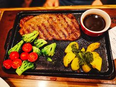 -必胜客(新中纬店)