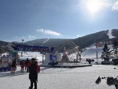 -中旅松花湖滑雪场