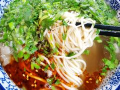 毛细-陇上全荟兰州传统牛肉面(延吉路店)