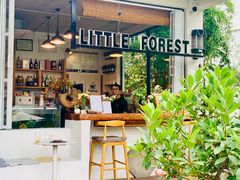 -Cafe In Little Forest