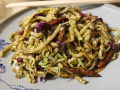 香椿素排炒面-垚慈居素食(华发新城店)