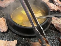 -江南猪肉商会无限续吃(弘大店)