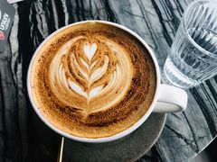 -UNI UNI(环亚凯瑟琳店)