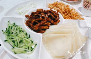 Northern-style Beijing Sweet Soy Sauce Shredded Pork