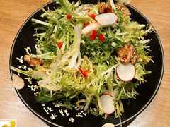 桃仁拌苦菊-红城阁·上海味道(四平路店)